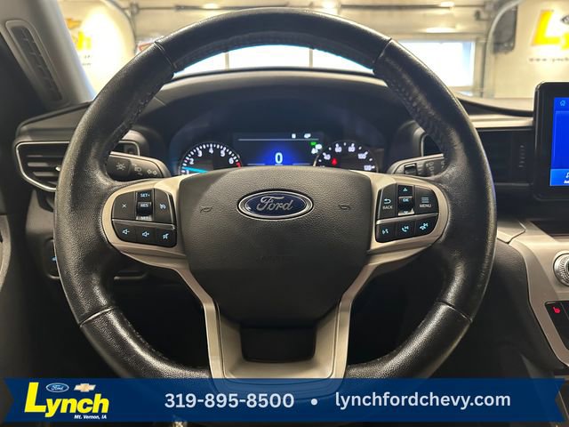 Used 2021 Ford Explorer XLT w/ Equipment Group 202A image 9