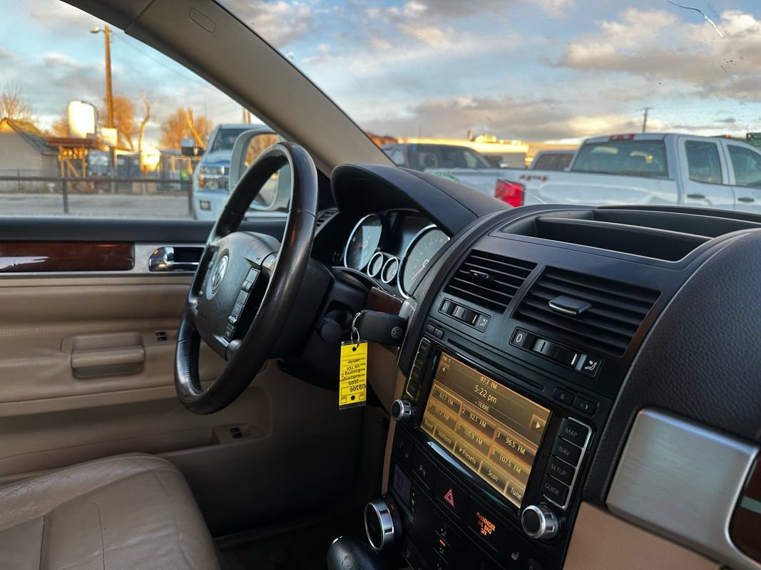 Used 2009 Volkswagen Touareg V6 AWD/4WD image 17