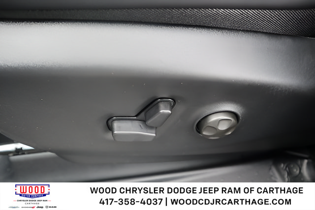 New 2026 Chrysler Voyager LX FWD image 13