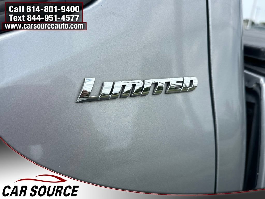 Used 2016 Toyota Tacoma Limited w/ Towing Package AWD/4WD image 11