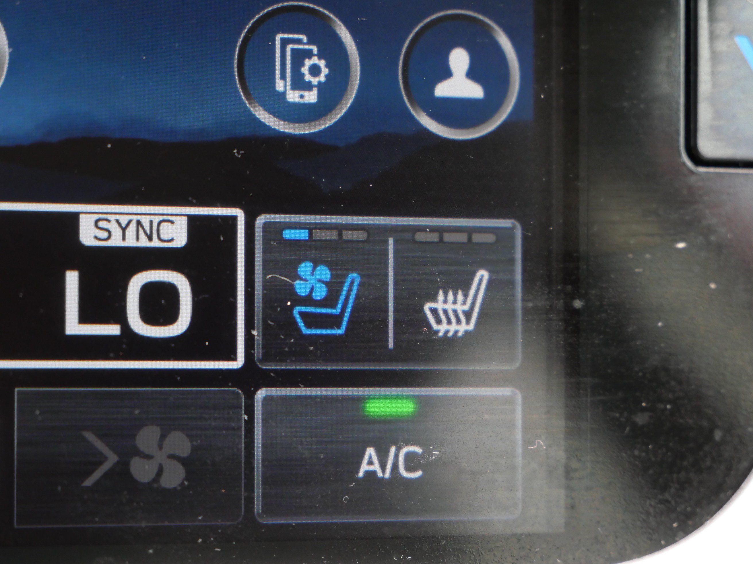 Used 2024 Subaru Outback Touring AWD/4WD image 32