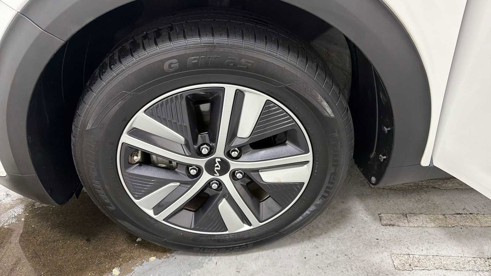 Used 2022 Kia Niro LXS FWD image 10
