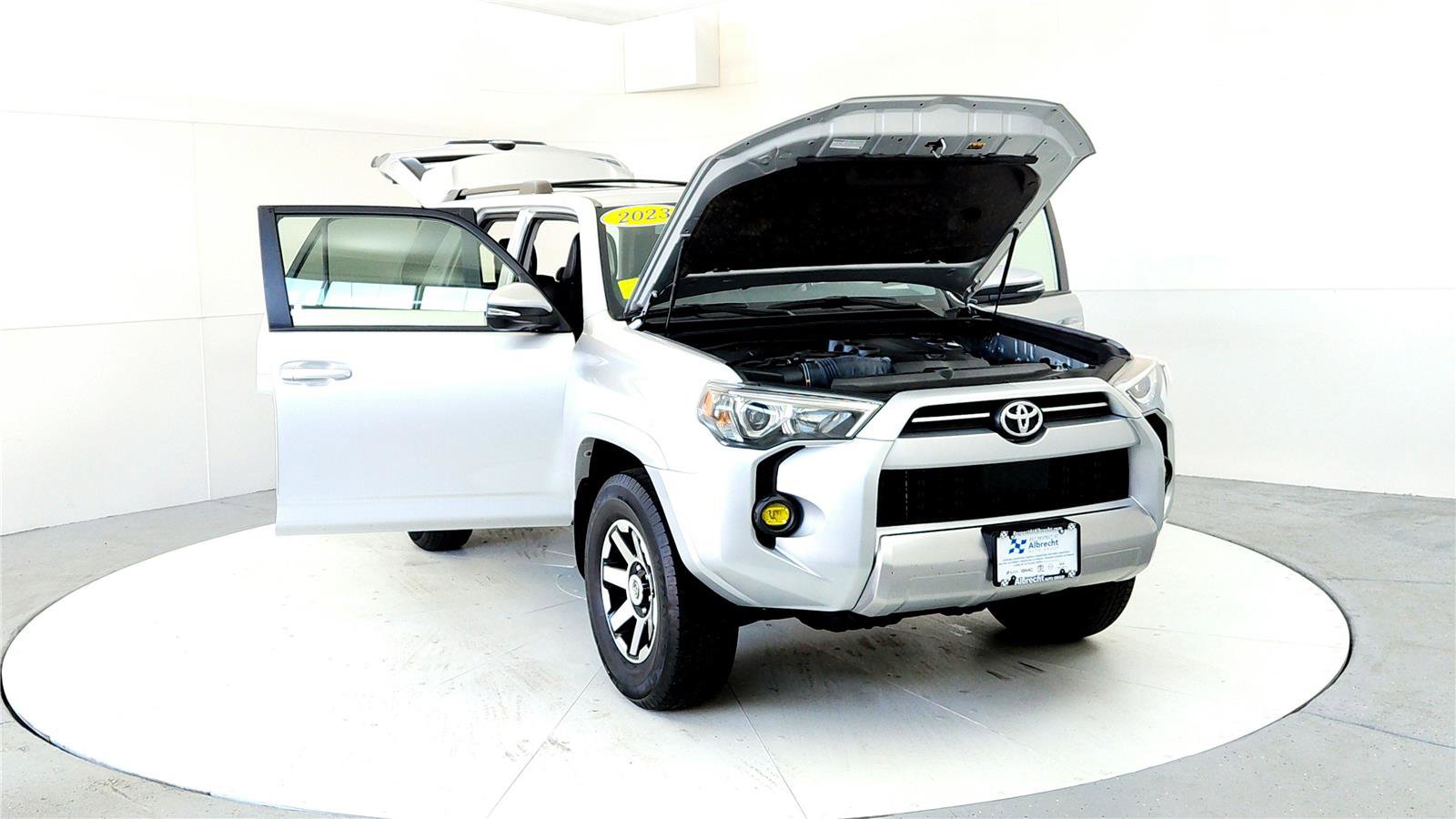 Certified 2023 Toyota 4Runner TRD Off-Road Premium image 9