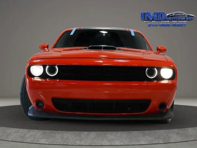 Used 2017 Dodge Challenger R/T Scat Pack RWD image 3