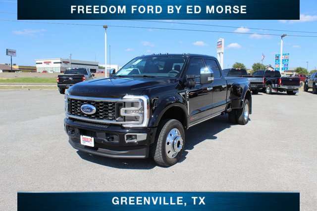 New 2026 Ford F450 Platinum image 1