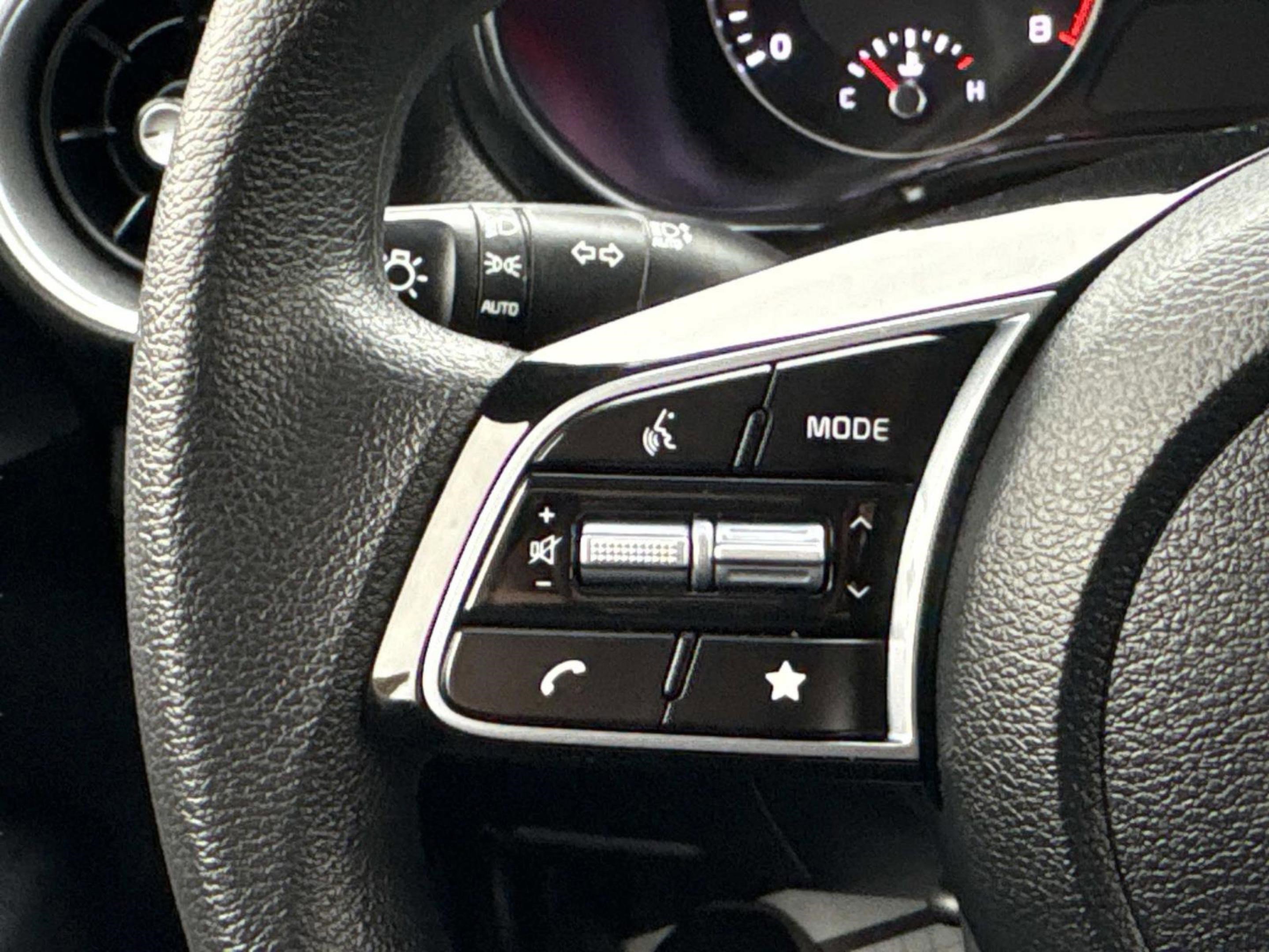 Used 2024 Kia Forte LXS image 24