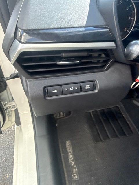 Used 2023 Nissan Altima 2.5 SR w/ SR Premium Package FWD image 14