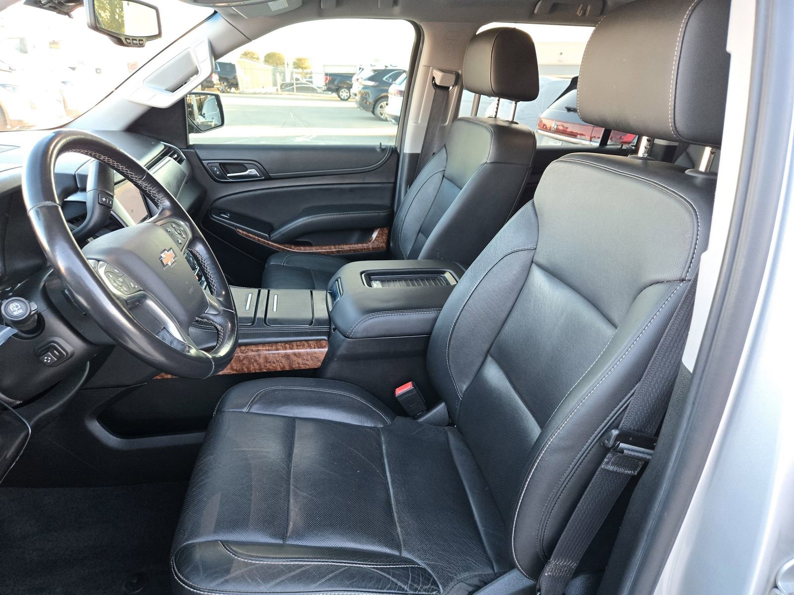 Used 2020 Chevrolet Suburban Premier image 26