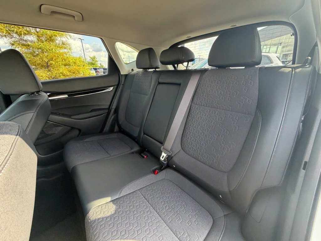 Used 2024 Kia Seltos S AWD/4WD image 6