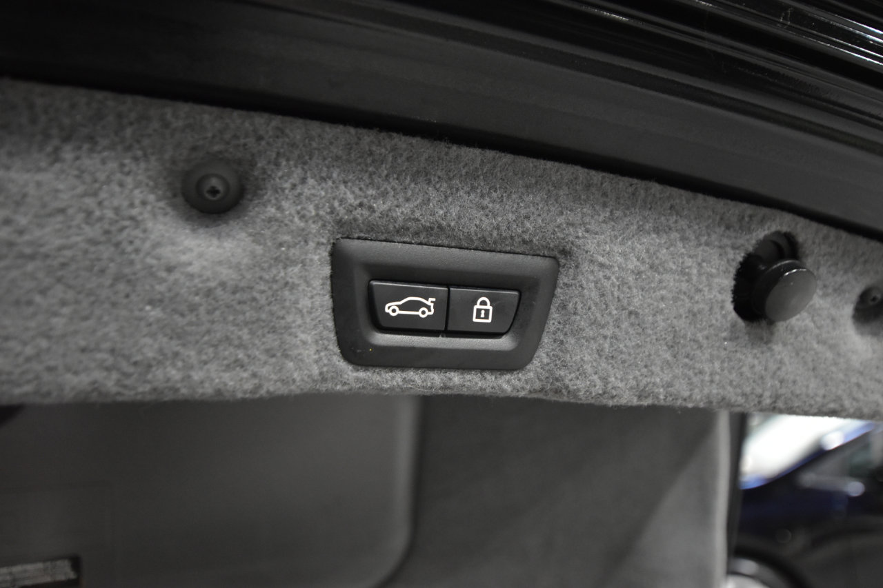 Used 2013 BMW 750i xDrive image 54