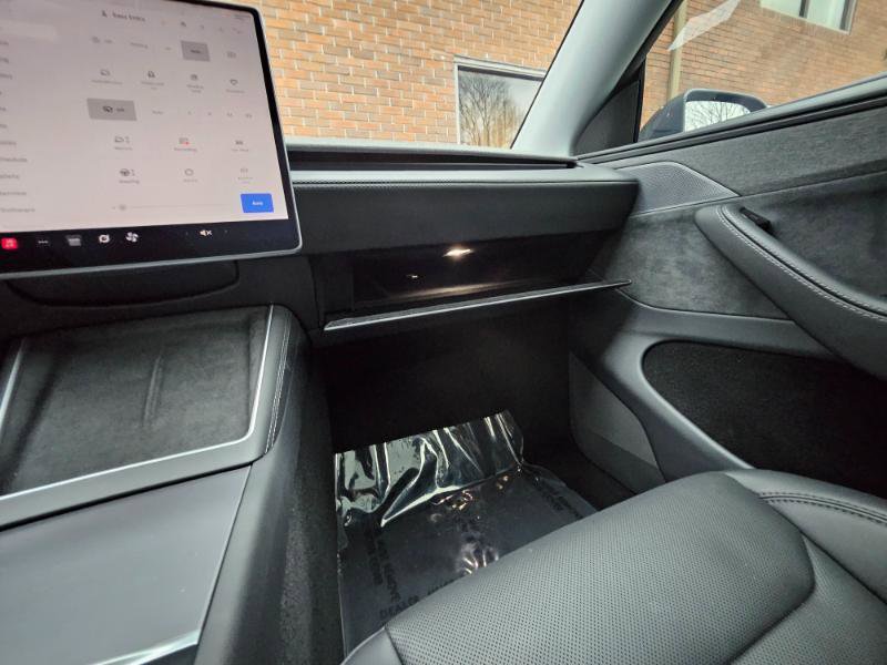 Used 2026 Tesla Model Y Long Range image 58