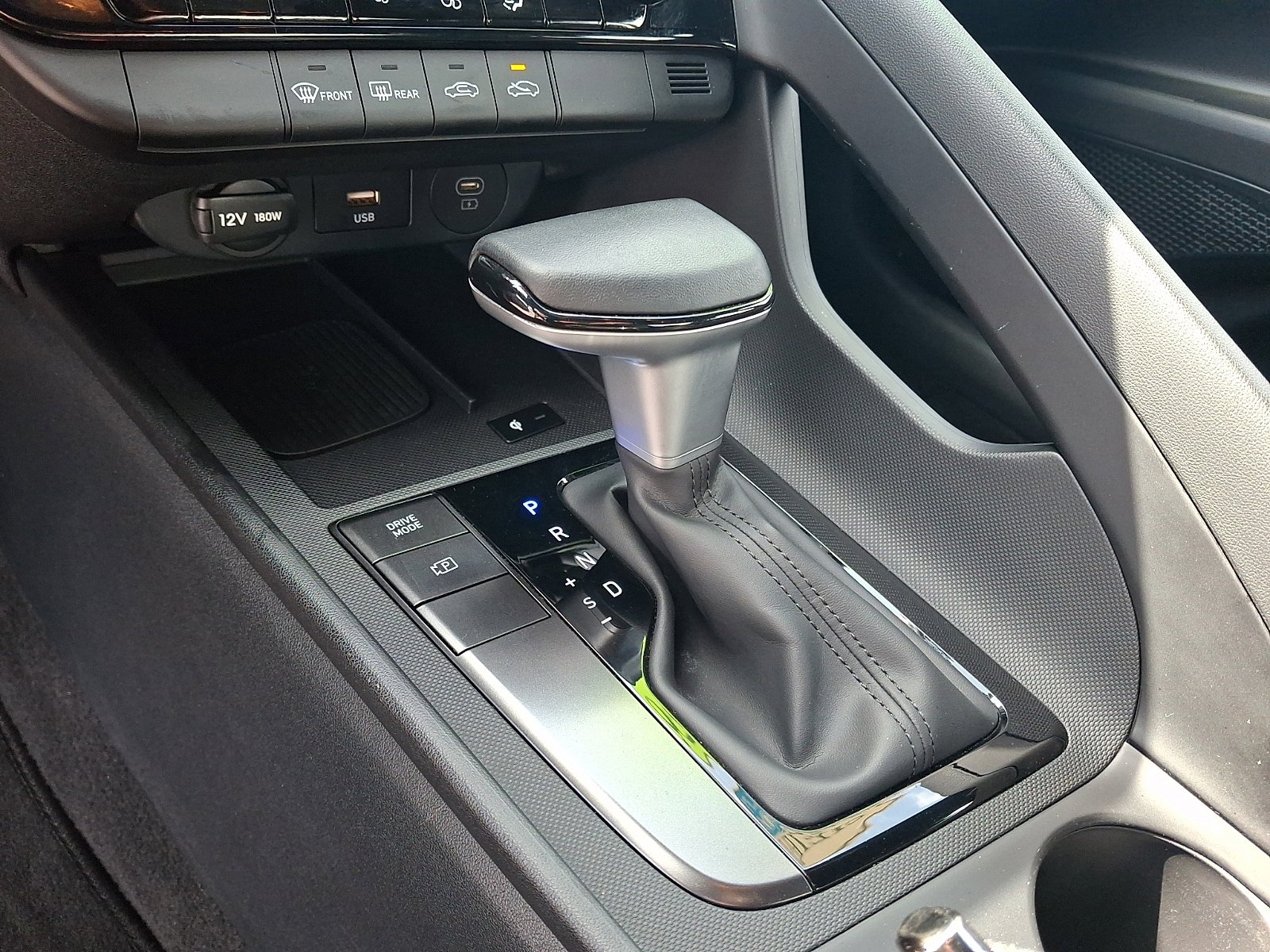 Certified 2025 Hyundai Elantra Sport FWD image 15
