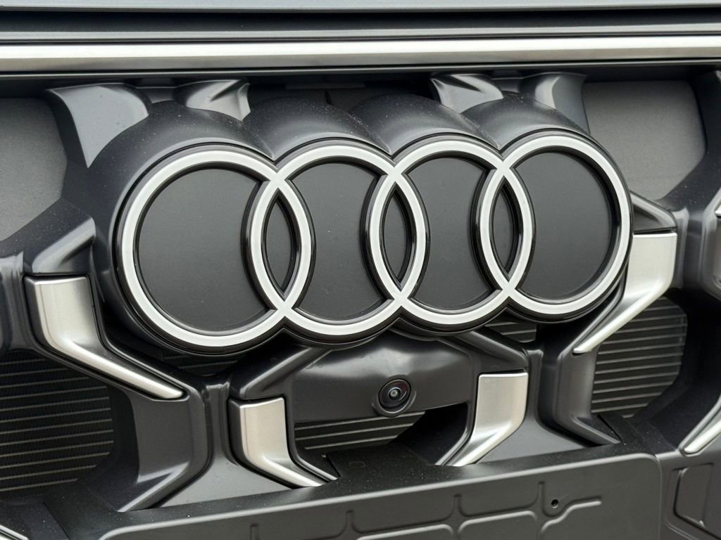 New 2025 Audi SQ5 Premium Plus image 39