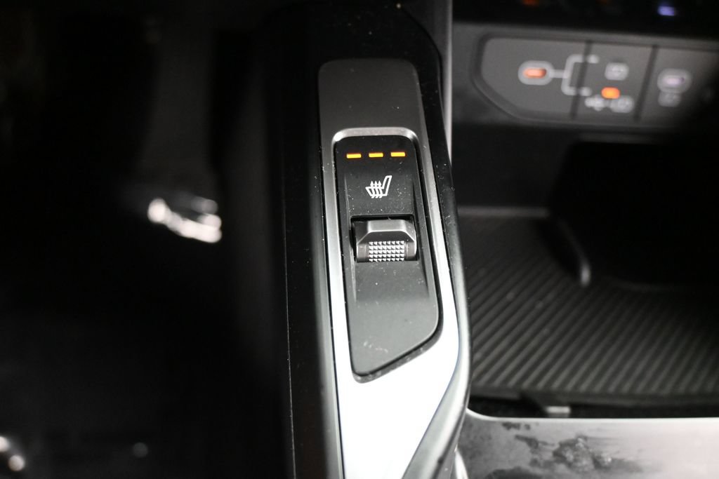 Used 2024 Kia Sorento S FWD image 25