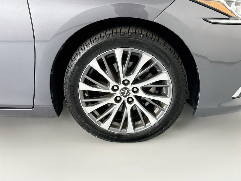 Used 2019 Lexus ES 350 w/ Premium Package FWD image 32
