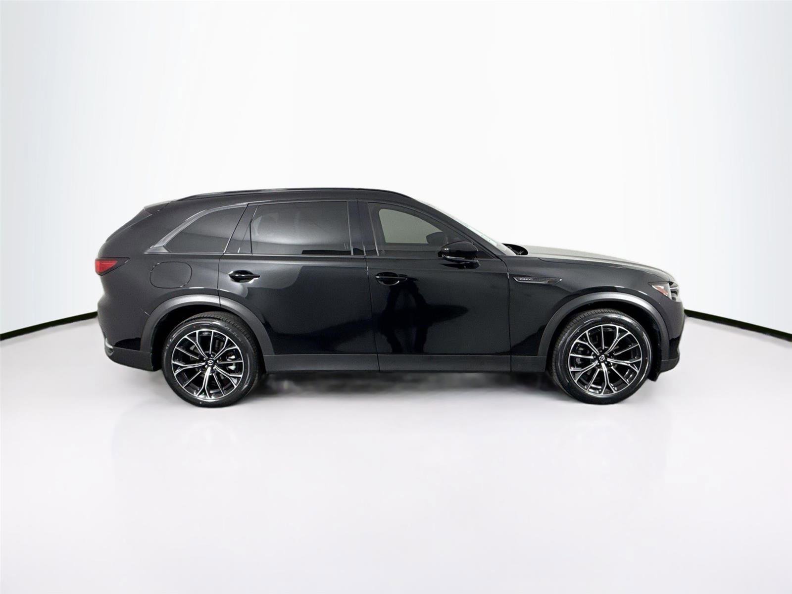 Certified 2025 MAZDA CX-70 Plug-In Hybrid w/ Premium Plus AWD/4WD image 11