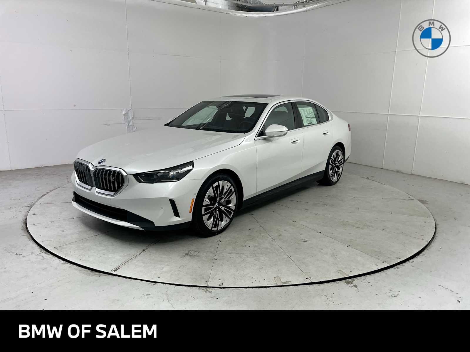 New 2027 BMW i5 xDrive40