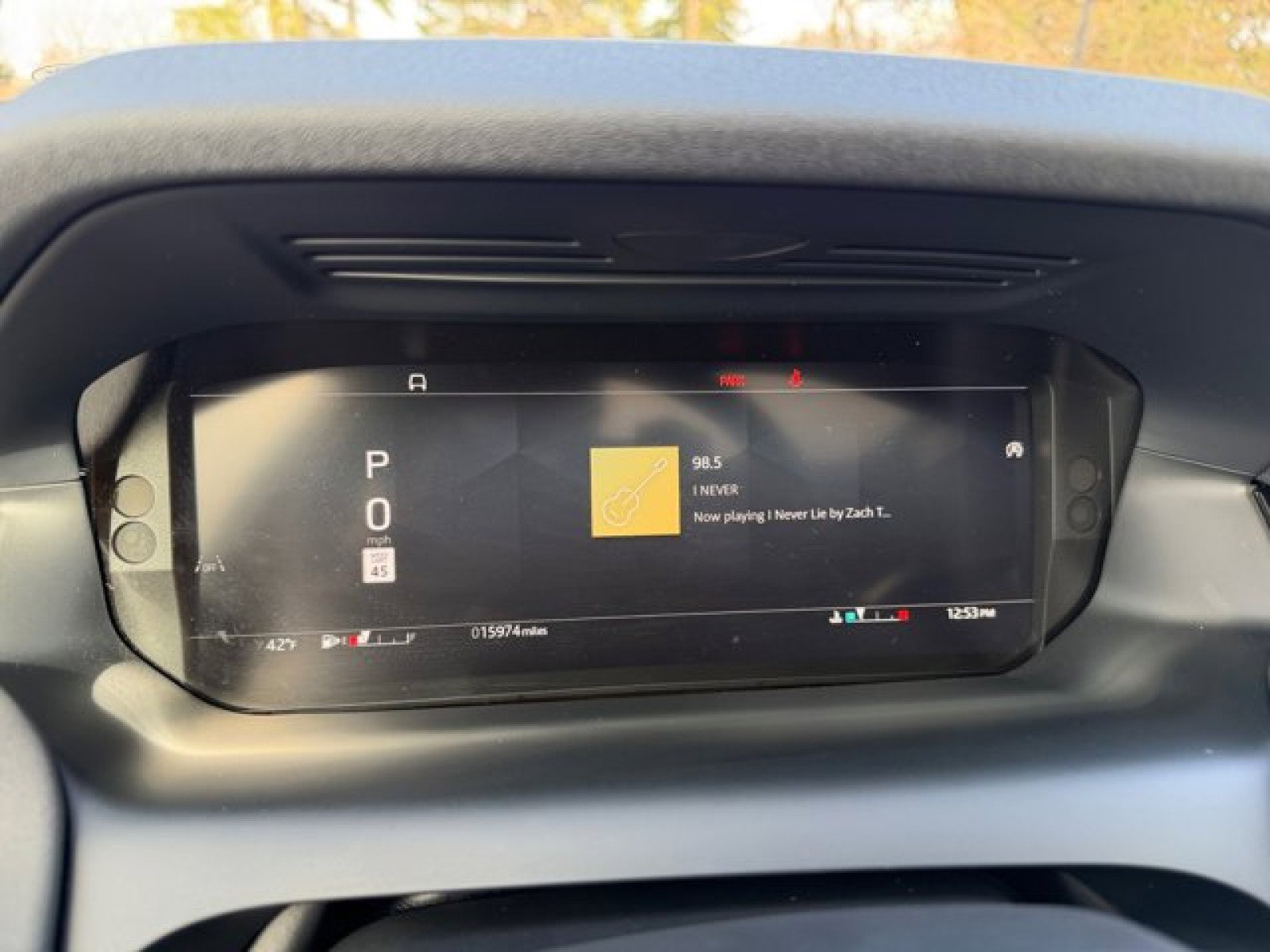 Used 2024 Land Rover Discovery Sport S image 24