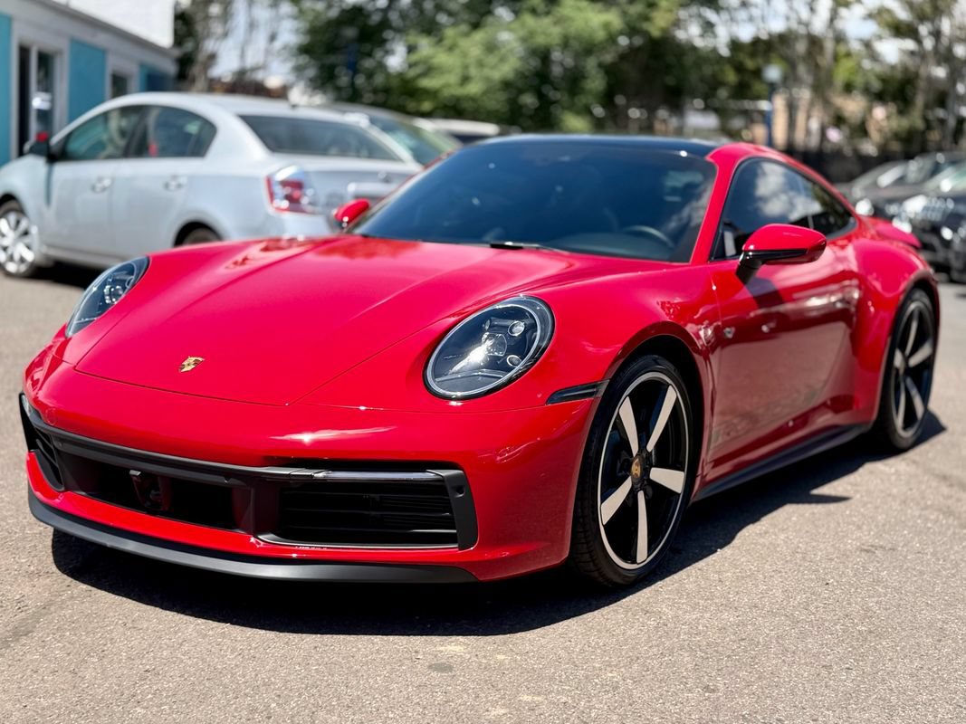 Used 2024 Porsche 911 Carrera RWD image 5