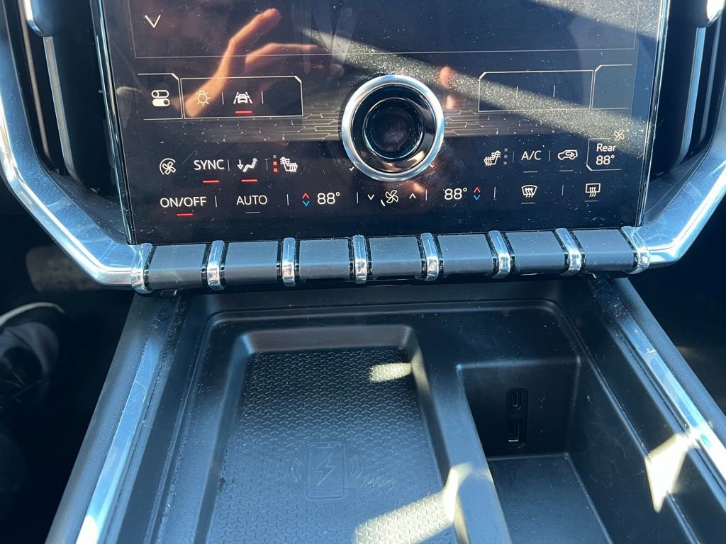 Used 2024 GMC Acadia Elevation image 35