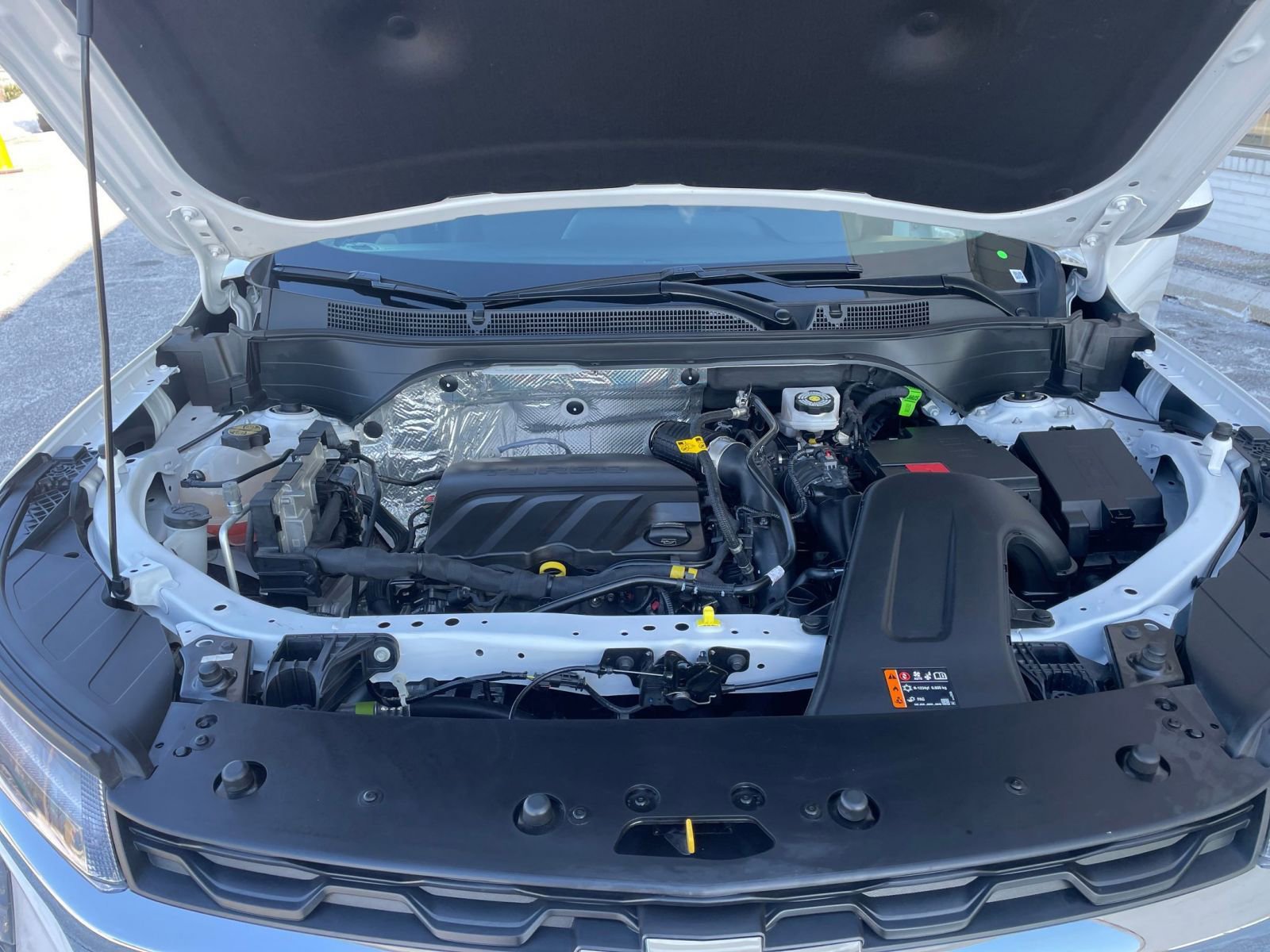 Used 2025 Chevrolet Trax LT w/ LT Convenience Package image 30