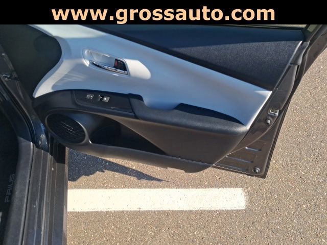 Used 2017 Toyota Prius Two image 21
