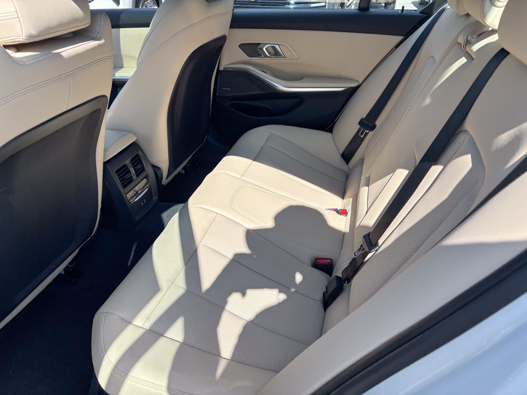 New 2026 BMW 330i xDrive Sedan w/ M Sport Package AWD/4WD image 30