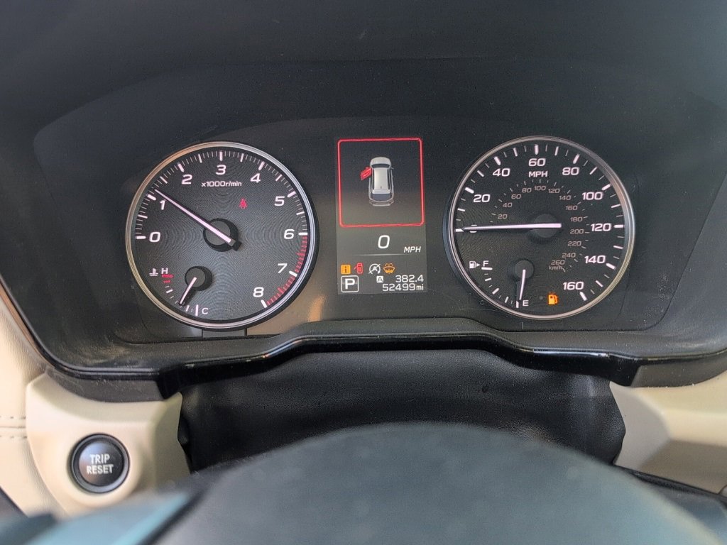 Used 2020 Subaru Outback Premium image 2