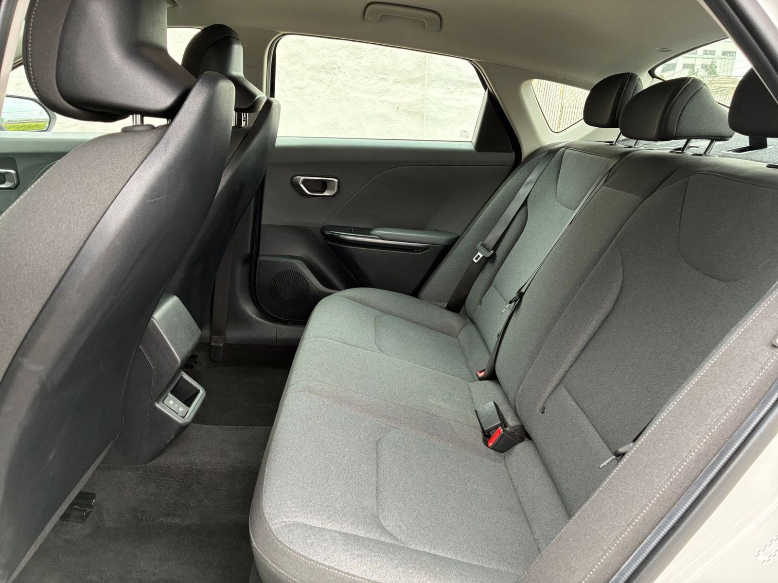 Used 2025 Kia K4 LXS image 24