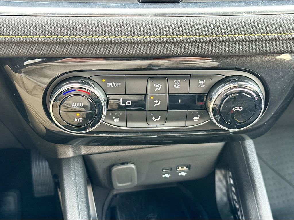 Used 2024 Chevrolet TrailBlazer ACTIV w/ Convenience Package image 15