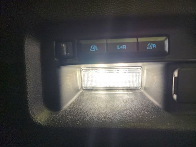 Used 2023 Ford Explorer ST w/ Equipment Group 401A image 17