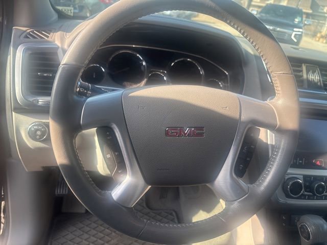 Used 2015 GMC Acadia SLT image 26