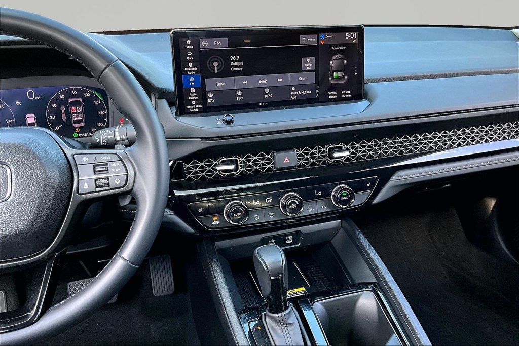Used 2025 Honda Accord EX-L image 10