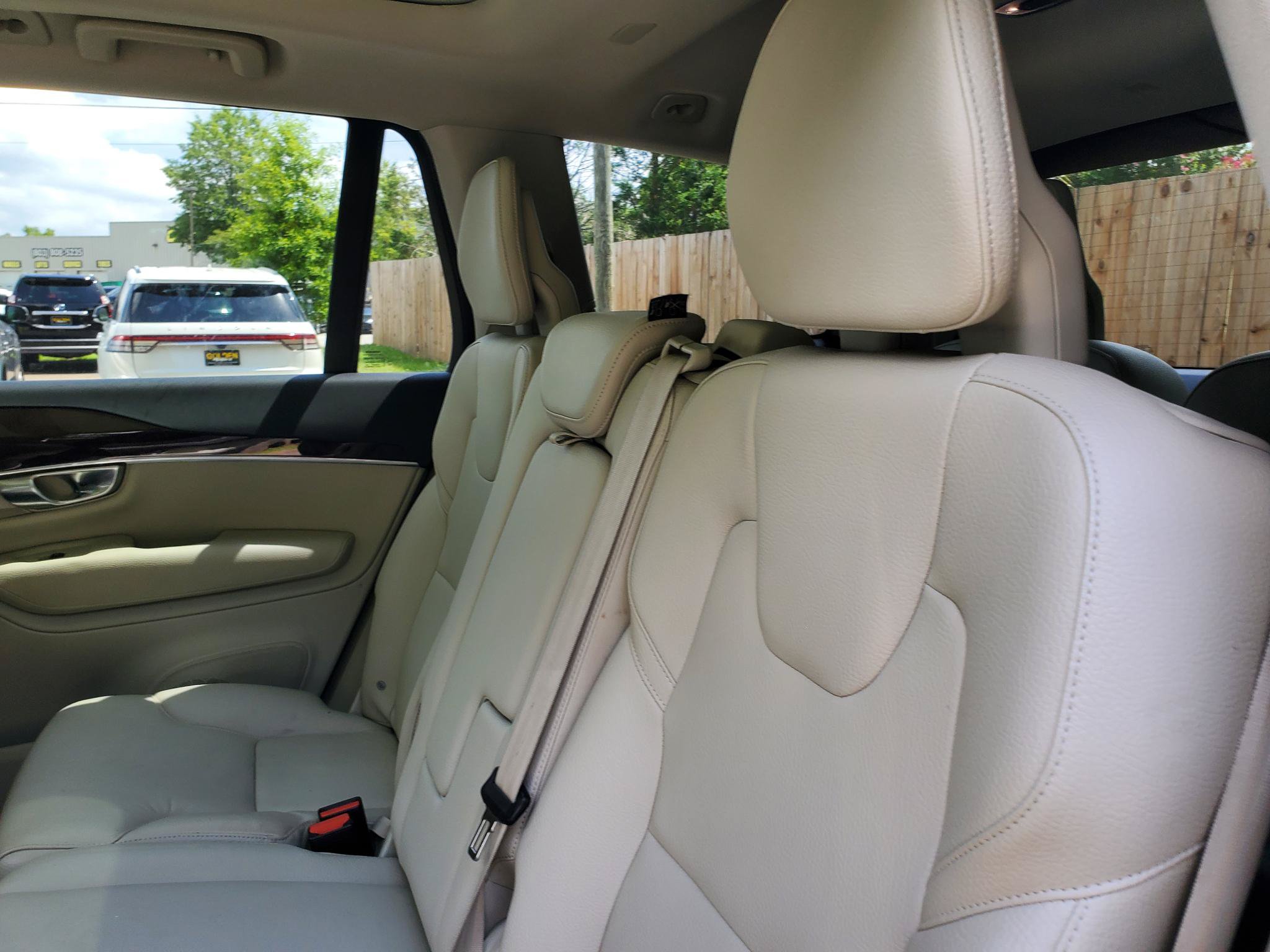 Used 2019 Volvo XC90 T5 Momentum AWD/4WD image 36