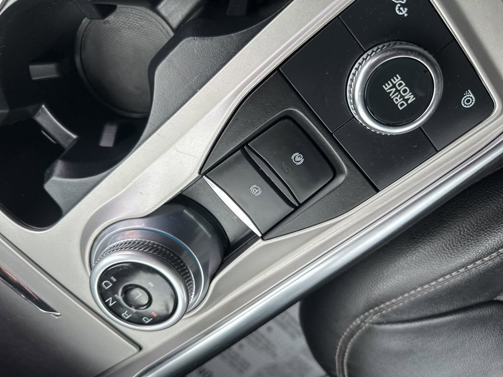 Certified 2023 Ford Explorer Limited w/ Limited Technology Package image 17