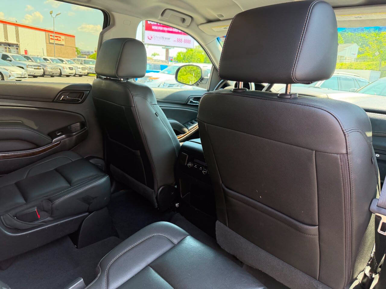 Used 2019 Chevrolet Suburban 3500 LT AWD/4WD image 41