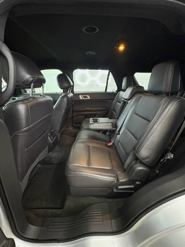 Used 2014 Ford Explorer Sport image 14