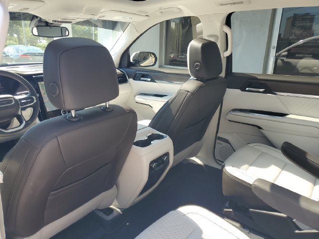 Used 2024 GMC Acadia Denali FWD image 36