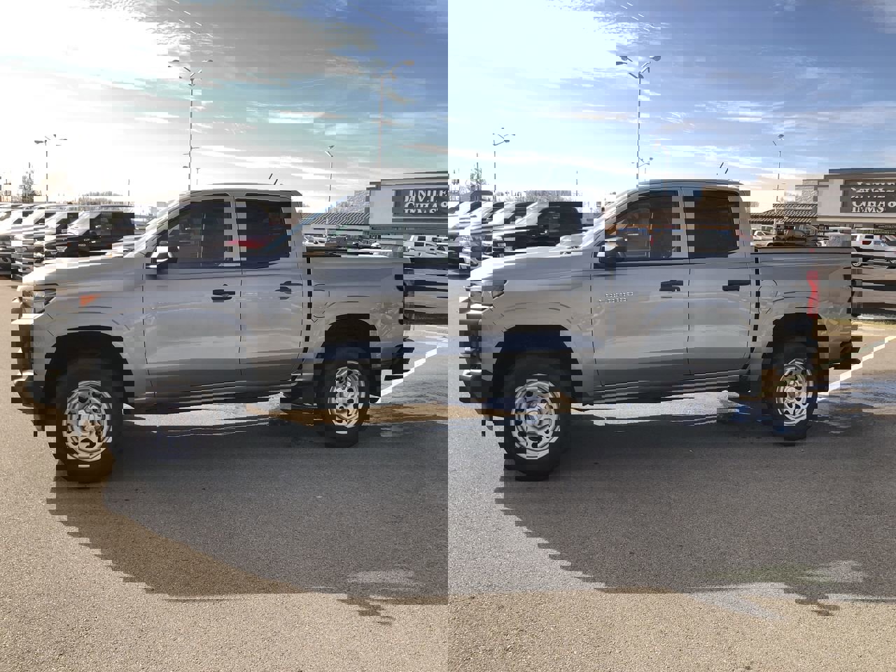 Used 2024 Chevrolet Colorado W/T w/ Advanced Trailering Package image 3