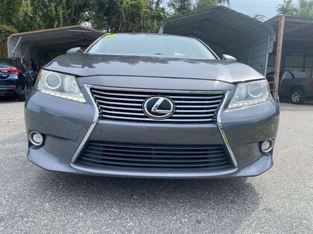 Used 2014 Lexus ES 350 w/ Luxury Package FWD image 4