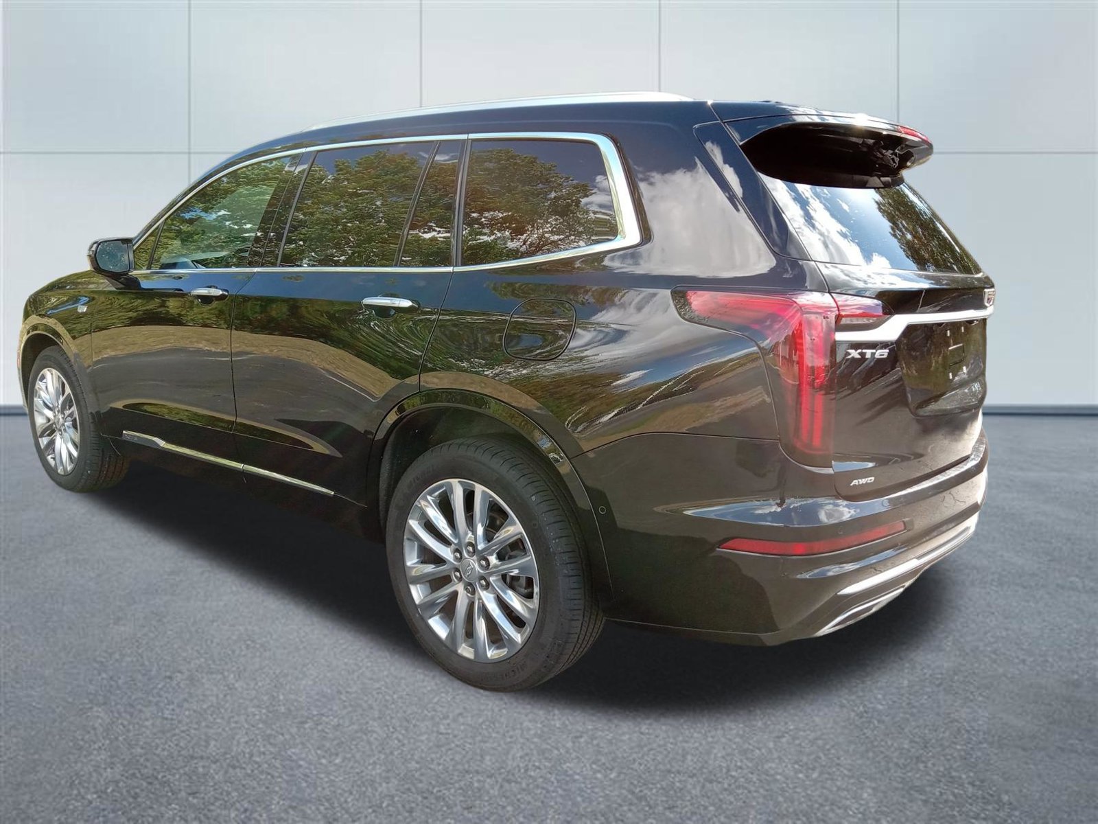 Used 2020 Cadillac XT6 Premium Luxury AWD/4WD image 3