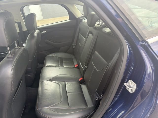 Used 2017 Ford Focus Titanium FWD image 9