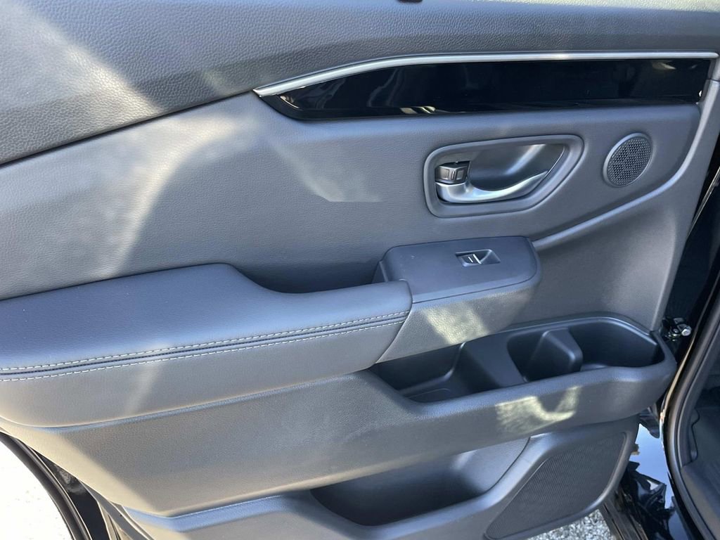 New 2025 Honda Pilot EX-L image 10