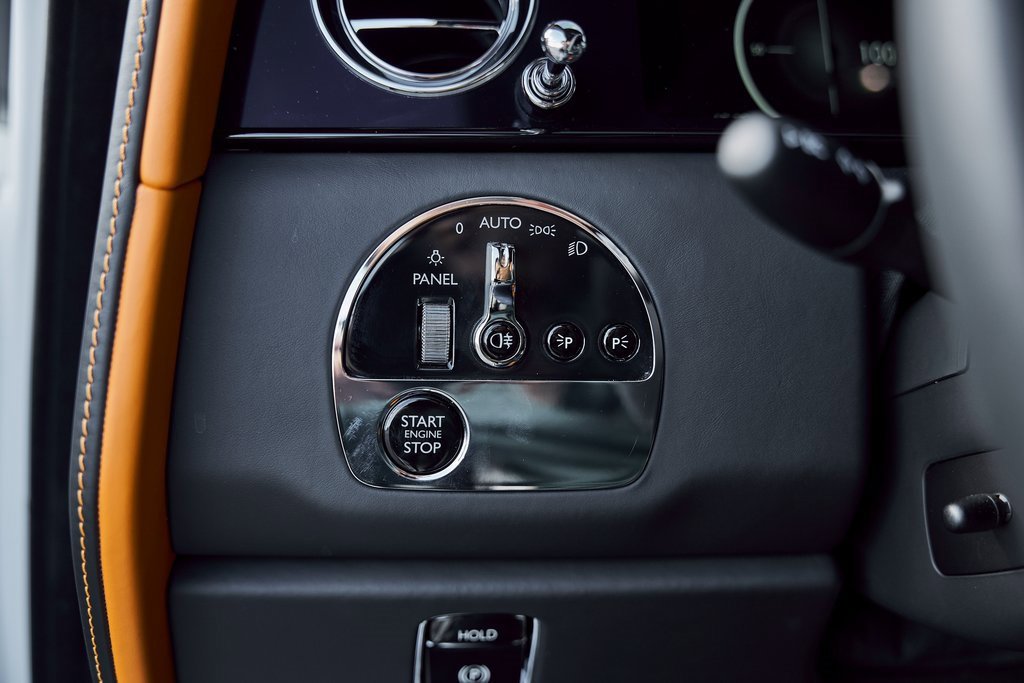 Used 2026 Rolls-Royce Cullinan image 59