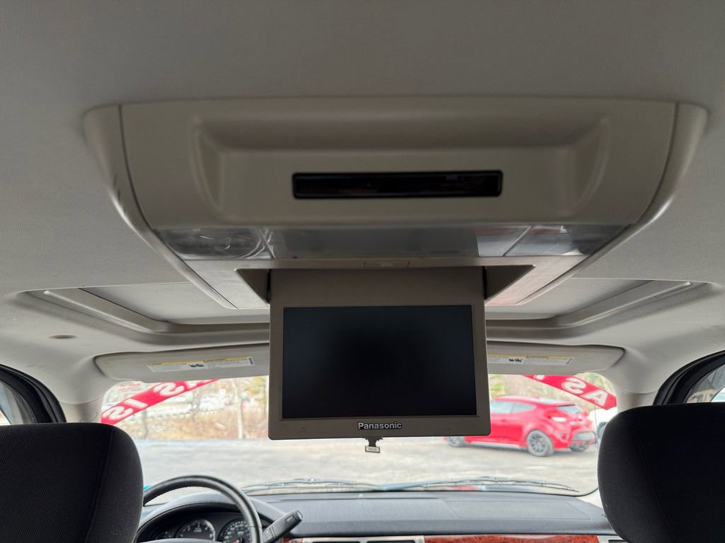 Used 2010 Chevrolet Avalanche LS w/ Interior Plus Package image 22