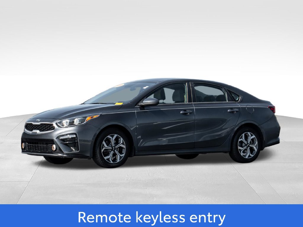 Used 2019 Kia Forte LXS FWD image 3