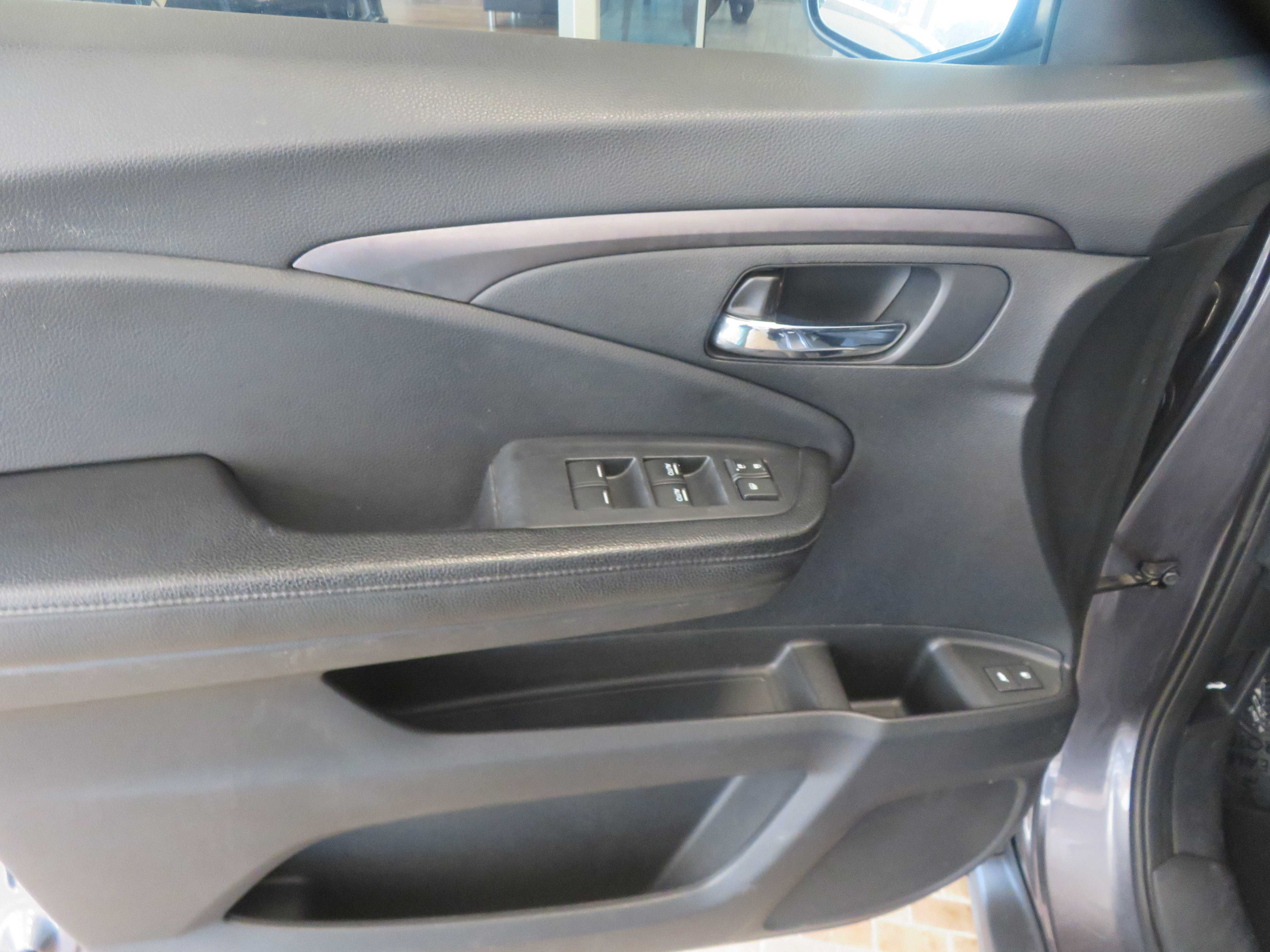 Used 2017 Honda Pilot EX-L image 13