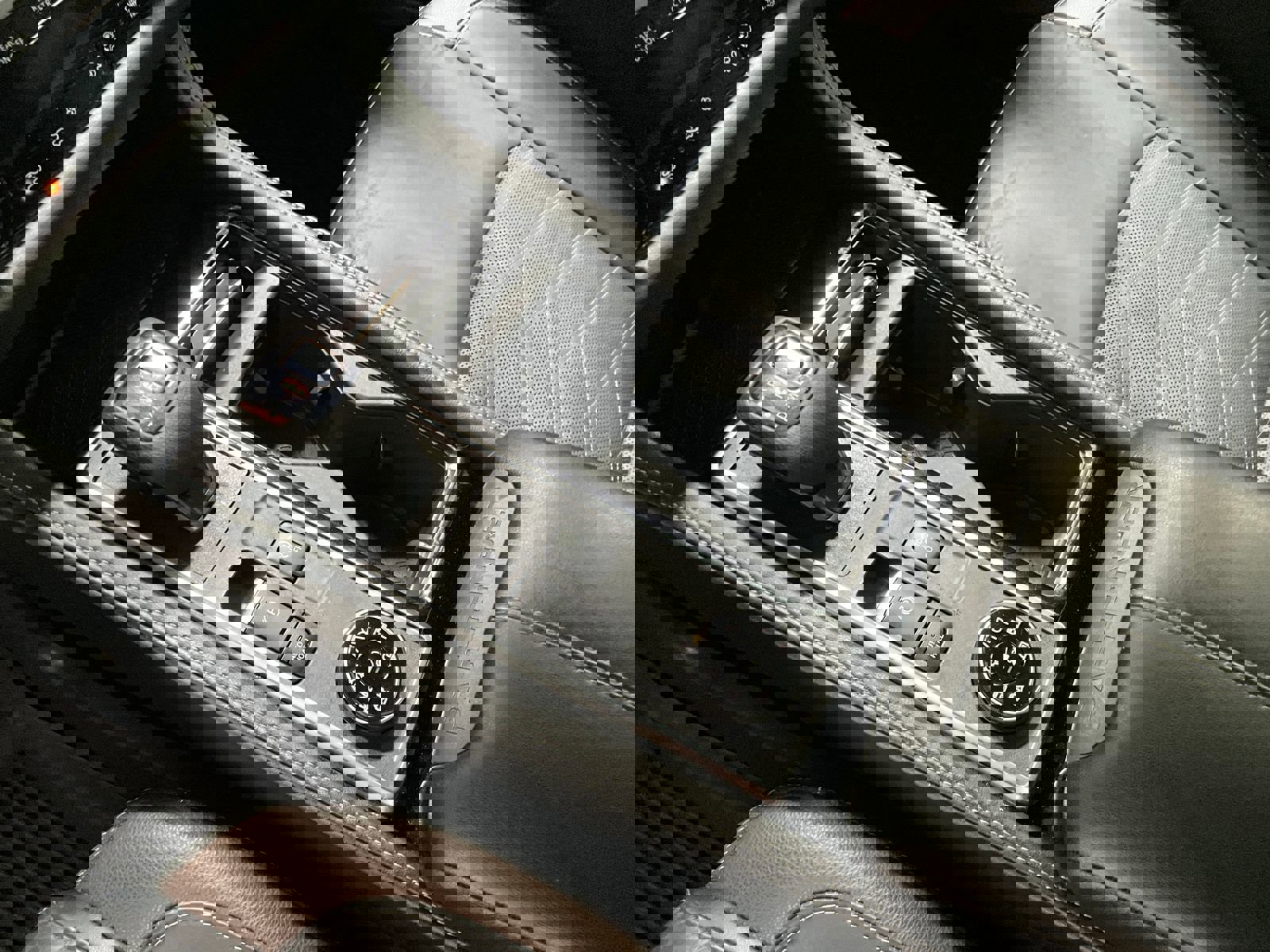 Used 2023 Nissan Pathfinder Platinum image 17