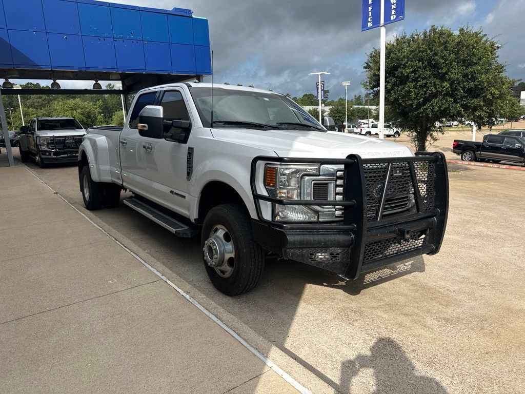 Used 2022 Ford F350 XLT w/ XLT Premium Package AWD/4WD image 2