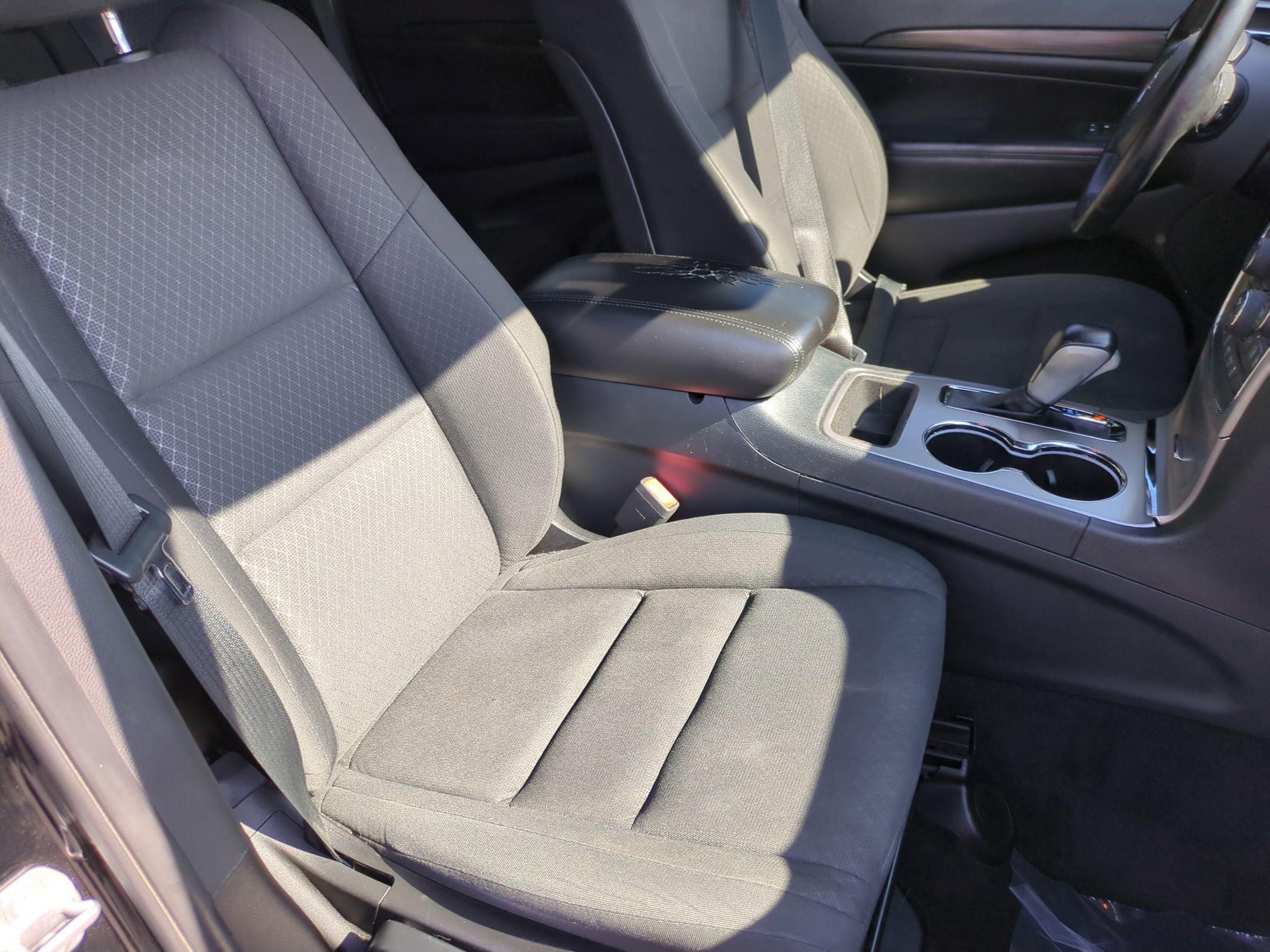 Used 2019 Jeep Grand Cherokee Laredo AWD/4WD image 30